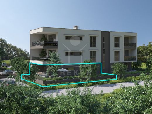 Appartement de luxe à vendre à Peroj, 355 000 €, Photo 1