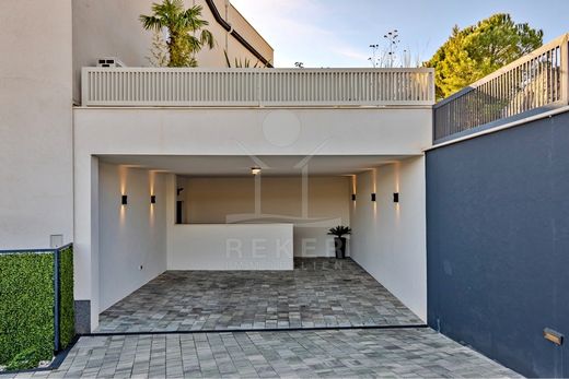 Appartement de luxe à vendre à Opatija, 0 €, Photo 4