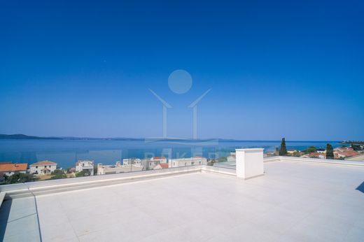 Appartement de luxe à vendre à Zadar, 849 750 €, Photo 1