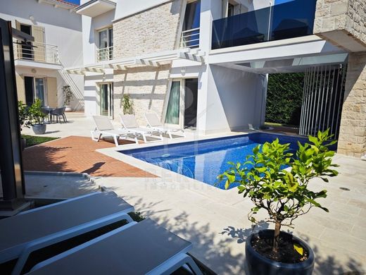 Maison de luxe à vendre à Porec, 1 250 000 €, Photo 2