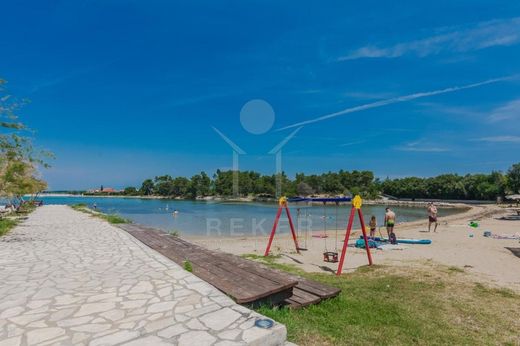 Luxury House for sale in Zadar, 400 000 €, Photo 2