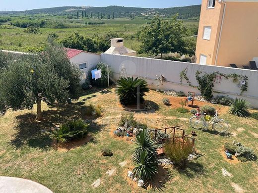 Maison de luxe à vendre à Stara Novalja, 475 000 €, Photo 6