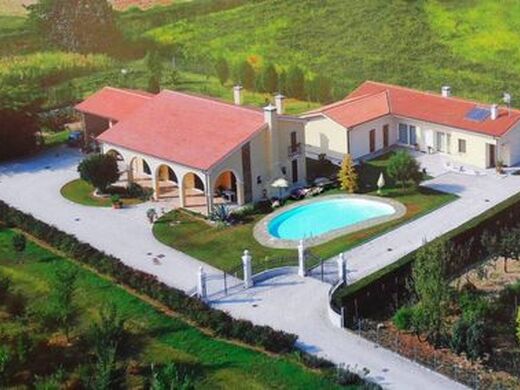 Luxury House for sale in Mestrino, 990 000 €, Photo 1
