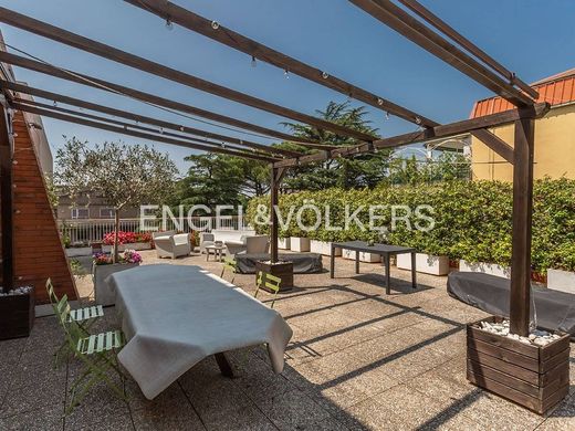 Luxury Apartment for sale in Rome, 1 040 000 €, Photo 3