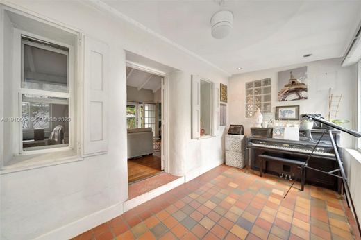 Luxury House for sale in Miami, 627 243 €, Photo 4