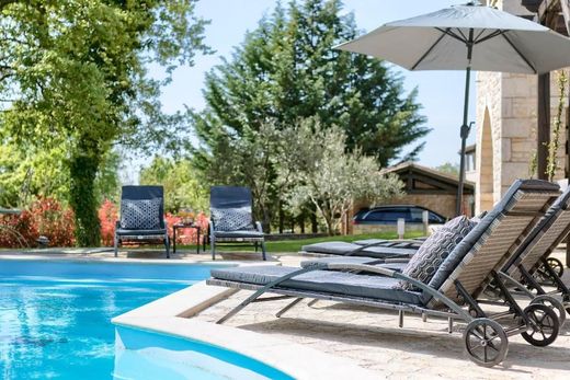 Maison de luxe à vendre à Tinjan, 950 000 €, Photo 1