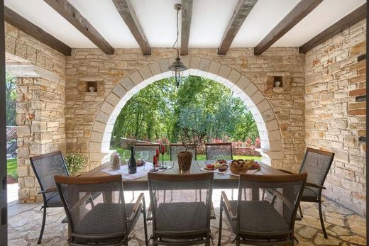 Maison de luxe à vendre à Tinjan, 950 000 €, Photo 2