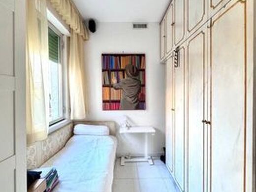 Luxury Apartment for sale in Milan, 950 000 €, Photo 1