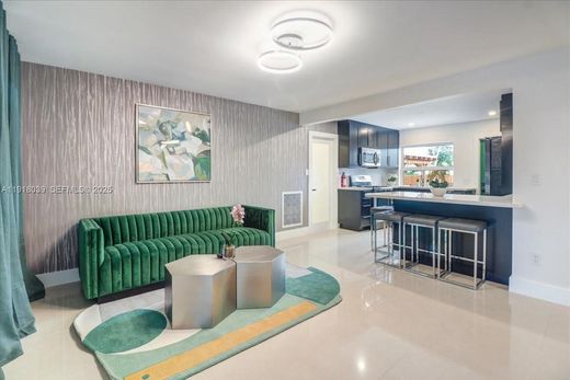 Luxury House for sale in Hollywood, 488 455 €, Photo 4