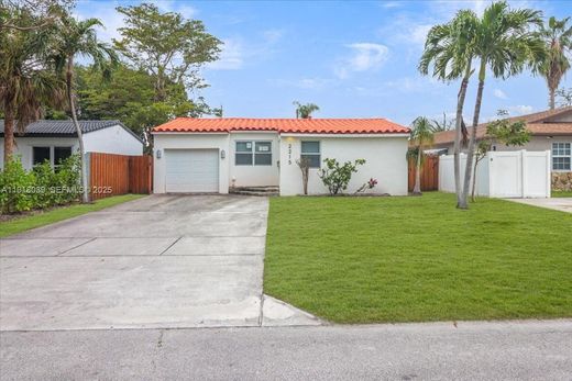 Luxury House for sale in Hollywood, 488 455 €, Photo 5