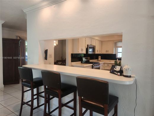 Luxury House for sale in Hollywood, 901 367 €, Photo 7