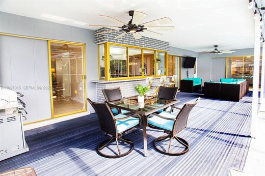 Luxury House for sale in Hollywood, 582 884 €, Photo 4