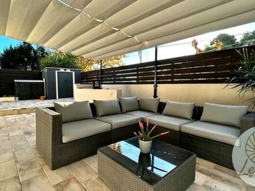 Luxury House for sale in Castelldefels, 900 000 €, Photo 2