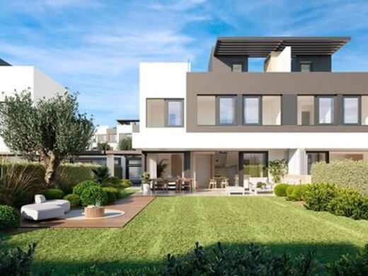 Luxury House for sale in Marbella, 545 000 €, Photo 1