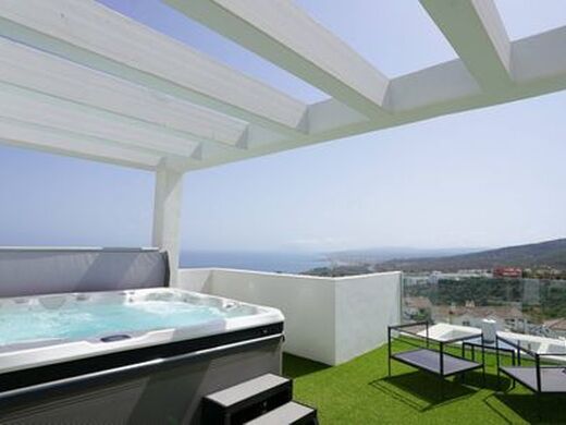 Luxury House for sale in Marbella, 760 000 €, Photo 1
