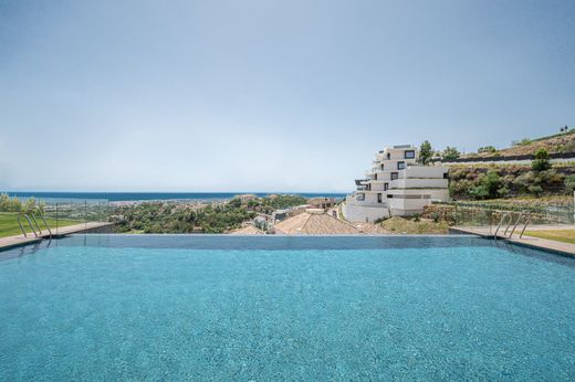 Luxury Apartment for sale in Benahavís, 1 695 000 €, Photo 1