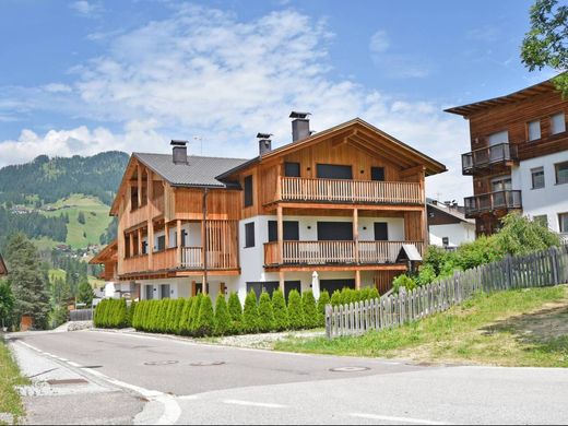 Luxury Apartment for sale in Badia, 1 500 000 €, Photo 1