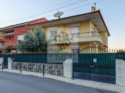 Maison de luxe à vendre à Amadora, 1 500 000 €, Photo 2