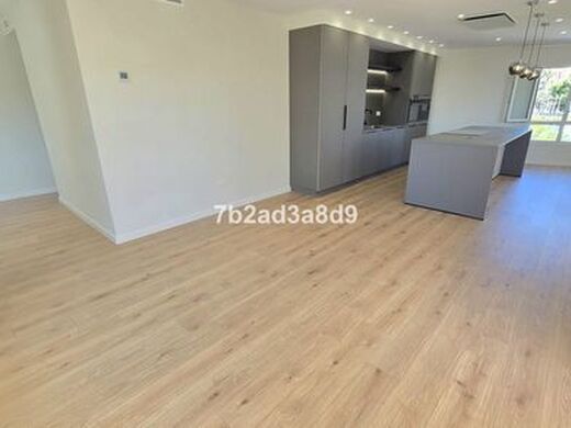 Luxury Apartment for sale in San Pedro de Alcántara, 1 200 000 €, Photo 4