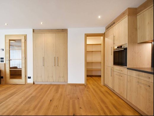 Luxury Apartment for sale in Badia, 1 500 000 €, Photo 5