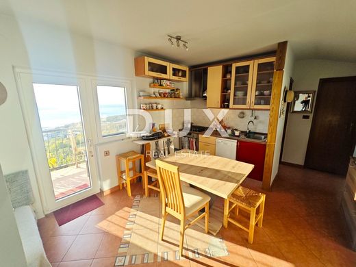 Maison de luxe à vendre à Crikvenica, 450 000 €, Photo 5