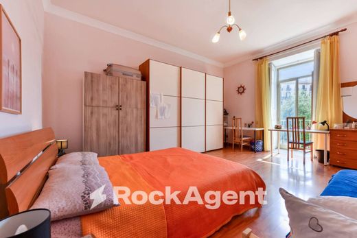 Luxury Apartment for sale in Naples, 670 000 €, Photo 5