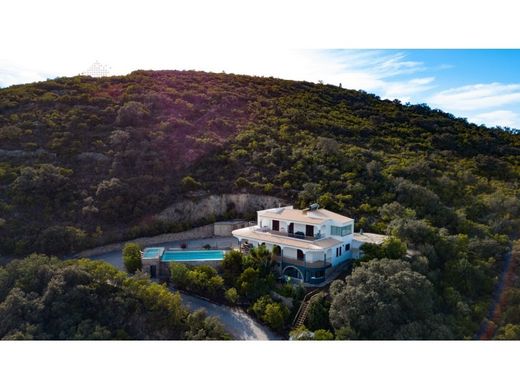 Luxury House for sale in Faro, 1 100 000 €, Photo 1