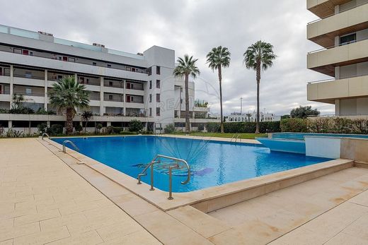 Luxury Apartment for sale in Quarteira, 1 397 000 €, Photo 1