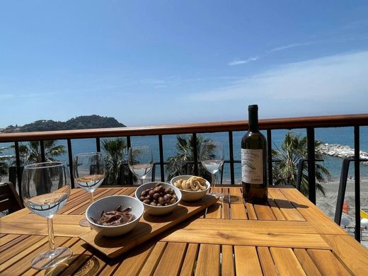 Luxury Apartment for sale in Sestri Levante, 1 350 000 €, Photo 2