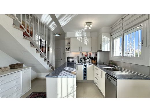 Luxury House for sale in Empuriabrava, 580 000 €, Photo 3