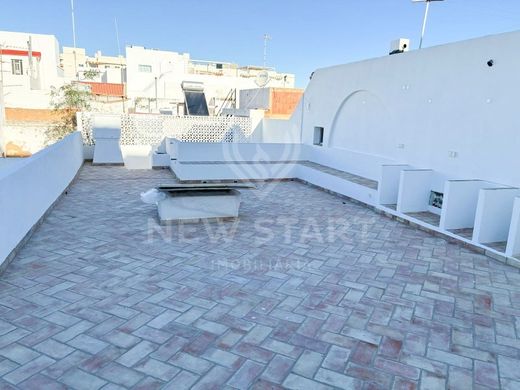 Luxury House for sale in Olhão, 565 000 €, Photo 1