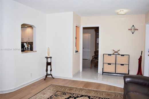 Luxury House for sale in Hollywood, 592 349 €, Photo 7