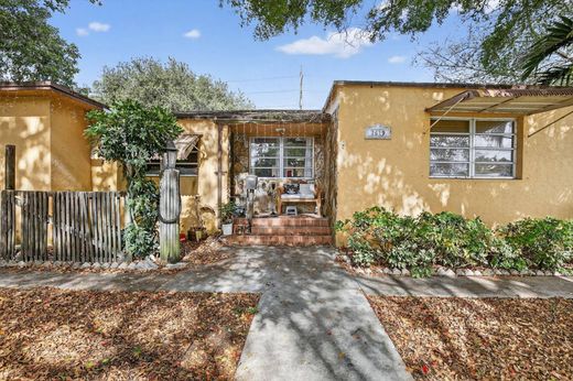 Luxury House for sale in Hollywood, 553 957 €, Photo 5