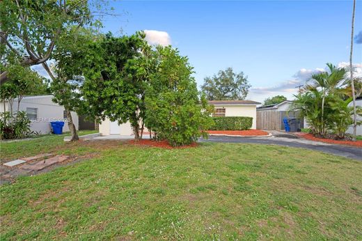 Luxury House for sale in Hollywood, 448 031 €, Photo 6