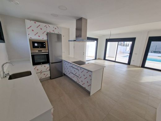 Maison de luxe à vendre à Manilva, 730 000 €, Photo 5