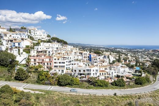 Luxury Apartment for sale in Benahavís, 1 095 000 €, Photo 6