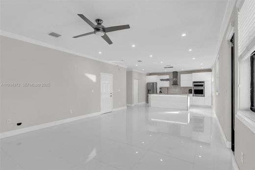 Luxury House for sale in Homestead, 533 472 €, Photo 3