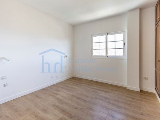 Luxury Apartment for sale in Arona, 400 000 €, Photo 3