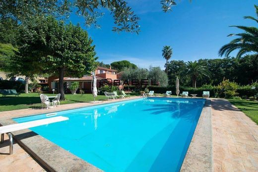 Luxury House for sale in Riano, 990 000 €, Photo 3
