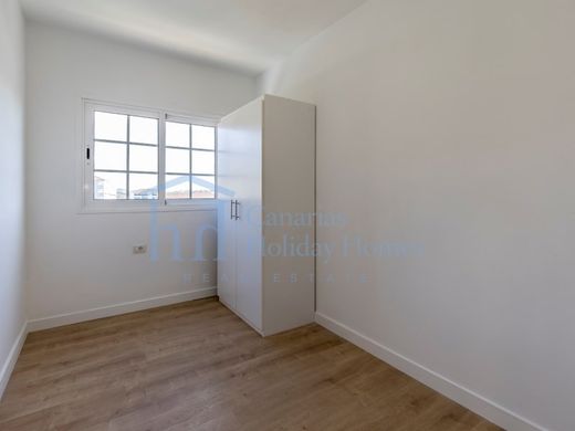 Luxury Apartment for sale in Arona, 400 000 €, Photo 5