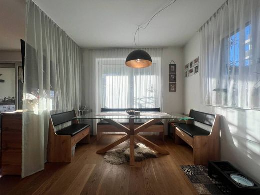 Luxury Apartment for sale in Brunico, 765 000 €, Photo 6