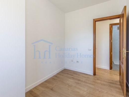 Luxury Apartment for sale in Arona, 400 000 €, Photo 6