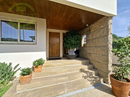 Maison de luxe à vendre à Guimarães, 865 000 €, Photo 1