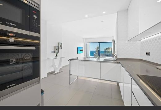 Luxury Apartment for sale in Benidorm, 579 000 €, Photo 1