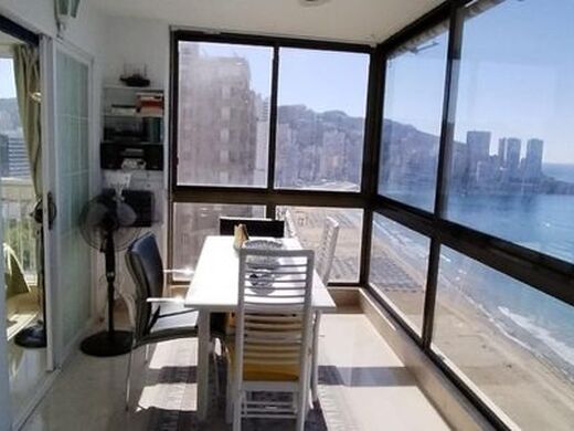 Luxury Apartment for sale in Benidorm, 685 000 €, Photo 1