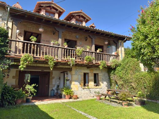 Luxury House for sale in Ruiloba, 650 000 €, Photo 1
