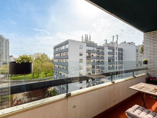 Appartement de luxe à vendre à Porto, 570 000 €, Photo 1