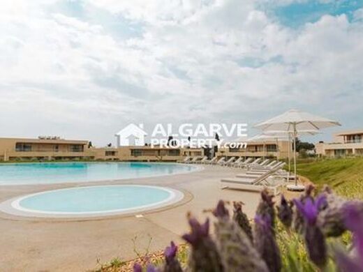 Luxury Apartment for sale in Porches, 600 000 €, Photo 1