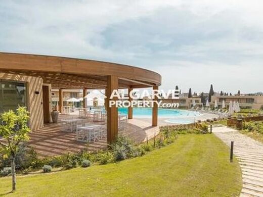 Luxury Apartment for sale in Porches, 675 000 €, Photo 1