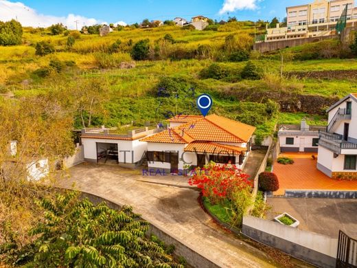 Luxury House for sale in Calheta, 675 000 €, Photo 3